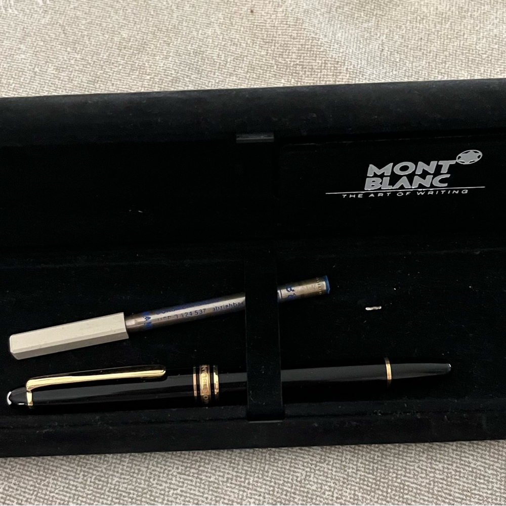 Pre-owned Montblanc Meiststuck 14G Foundation Pen